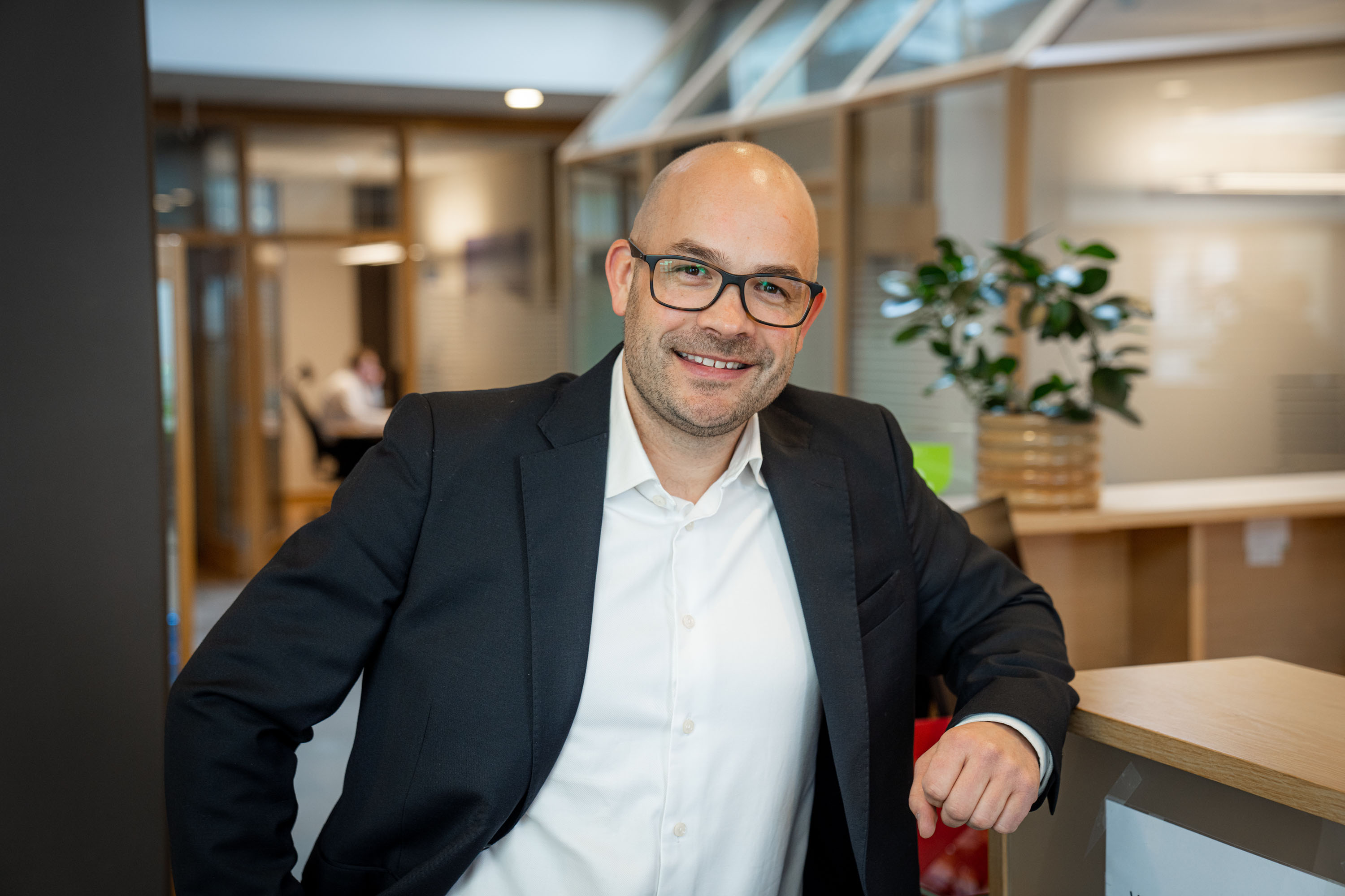 Terje smiler  
